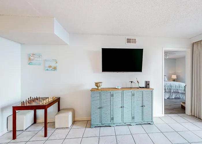 Buena Vista 405 Apartment