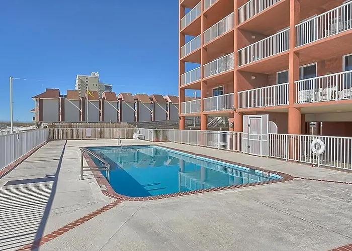 Buena Vista 405 Apartment *